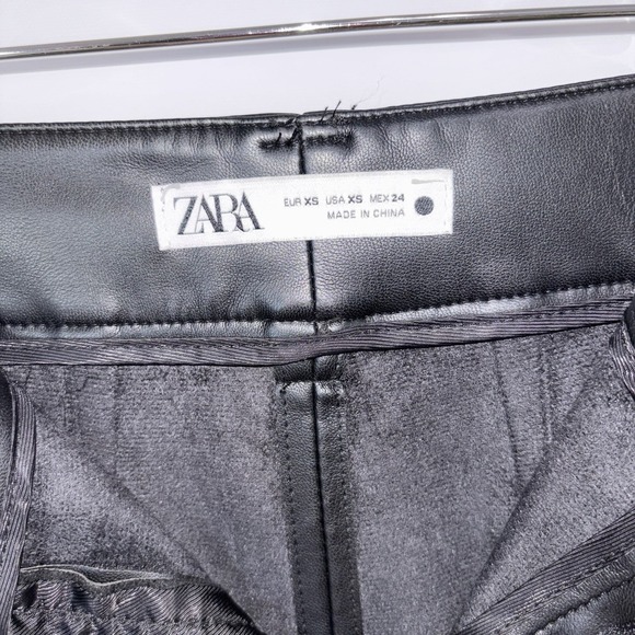 Zara Faux Leather Straight Leg Pants Black High Rise Tailored XS - Picture 3 of 8